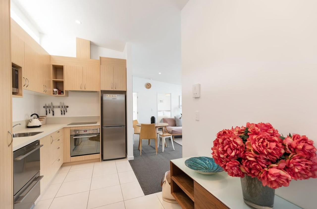 'LakeLife' Lake Front Apartment Queenstown Buitenkant foto
